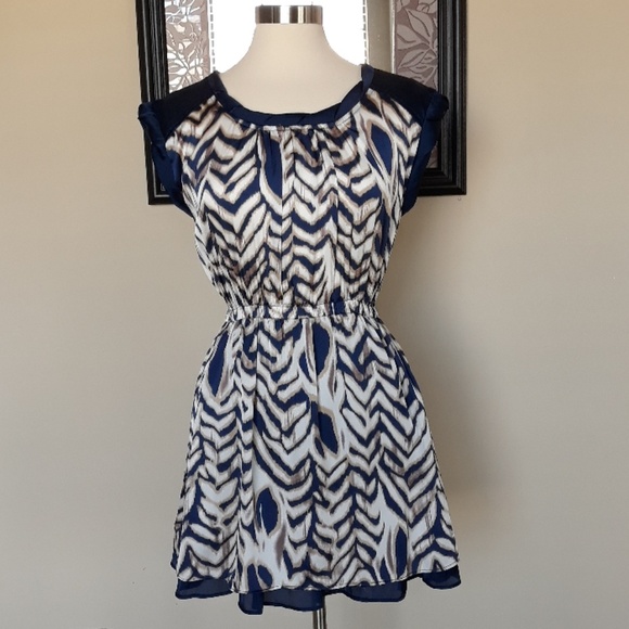 Ya Los Angeles Dress - Picture 3 of 4